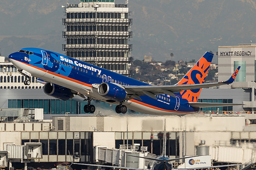 Sun Country Airlines Boeing 737-800 N823SY at Los Angeles International Airport (KLAX/LAX)