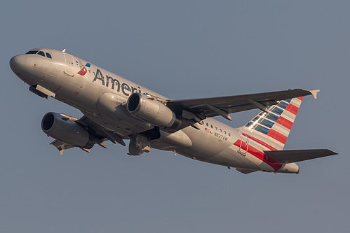 American Airlines Airbus A319-100 N827AW at Los Angeles International Airport (KLAX/LAX) American Airlines Airbus A319-100 N827AW at Los Angeles International Airport (KLAX/LAX)