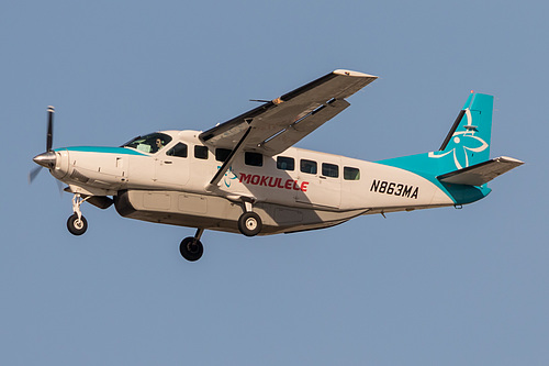 Mokulele Airlines Cessna 208B Grand Caravan N863MA at Los Angeles International Airport (KLAX/LAX) Mokulele Airlines Cessna 208B Grand Caravan N863MA at Los Angeles International Airport (KLAX/LAX)