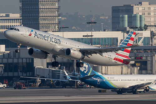 American Airlines Airbus A321-200 N905AU at Los Angeles International Airport (KLAX/LAX) American Airlines Airbus A321-200 N905AU at Los Angeles International Airport (KLAX/LAX)