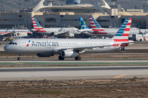 American Airlines Airbus A321-200 N925UY at Los Angeles International Airport (KLAX/LAX)