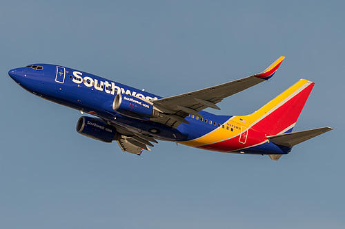 Southwest Airlines Boeing 737-700 N942WN at Los Angeles International Airport (KLAX/LAX)