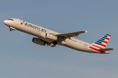 American Airlines Airbus A321-200 N977UY at Los Angeles International Airport (KLAX/LAX) American Airlines Airbus A321-200 N977UY at Los Angeles International Airport (KLAX/LAX)