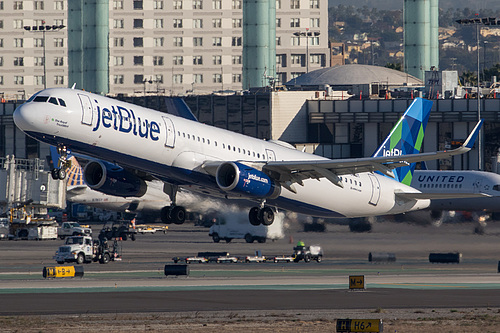 JetBlue Airways Airbus A321-200 N981JT at Los Angeles International Airport (KLAX/LAX)