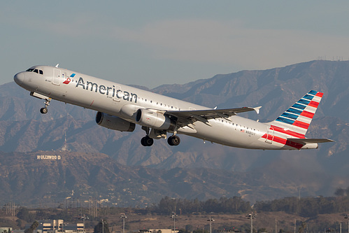 American Airlines Airbus A321-200 N981UY at Los Angeles International Airport (KLAX/LAX)