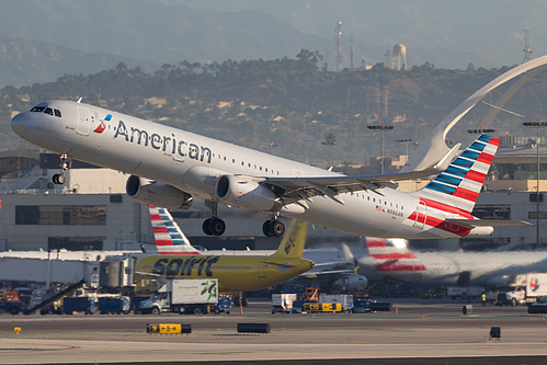 American Airlines Airbus A321-200 N986AN at Los Angeles International Airport (KLAX/LAX)