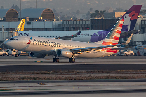 American Airlines Boeing 737-800 N986NN at Los Angeles International Airport (KLAX/LAX)