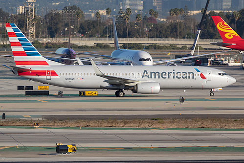 American Airlines Boeing 737-800 N986NN at Los Angeles International Airport (KLAX/LAX) American Airlines Boeing 737-800 N986NN at Los Angeles International Airport (KLAX/LAX)