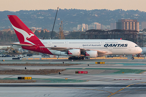 Qantas Airbus A380-800 VH-OQL at Los Angeles International Airport (KLAX/LAX)