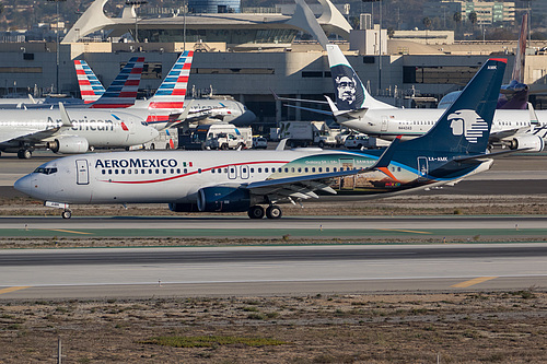 Aeroméxico Boeing 737-800 XA-AMK at Los Angeles International Airport (KLAX/LAX) Aeroméxico Boeing 737-800 XA-AMK at Los Angeles International Airport (KLAX/LAX)