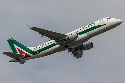 Alitalia CityLiner Embraer ERJ-175 EI-RDC at Munich International Airport (EDDM/MUC)