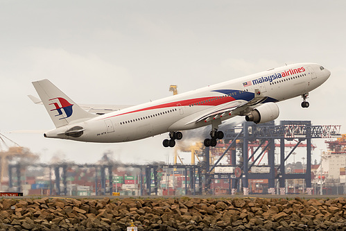 Malaysia Airlines Airbus A330-300 9M-MTN at Sydney Kingsford Smith International Airport (YSSY/SYD)