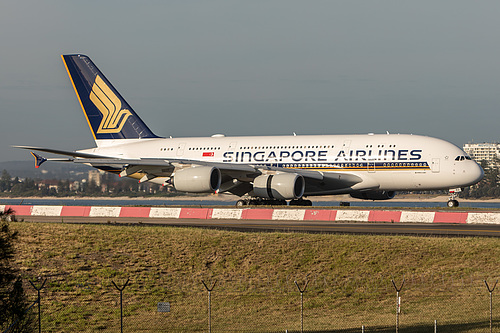 Singapore Airlines Airbus A380-800 9V-SKU at Sydney Kingsford Smith International Airport (YSSY/SYD) Singapore Airlines Airbus A380-800 9V-SKU at Sydney Kingsford Smith International Airport (YSSY/SYD)