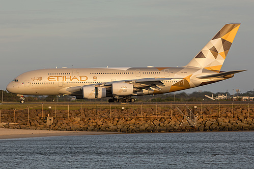 Etihad Airways Airbus A380-800 A6-APG at Sydney Kingsford Smith International Airport (YSSY/SYD) Etihad Airways Airbus A380-800 A6-APG at Sydney Kingsford Smith International Airport (YSSY/SYD)