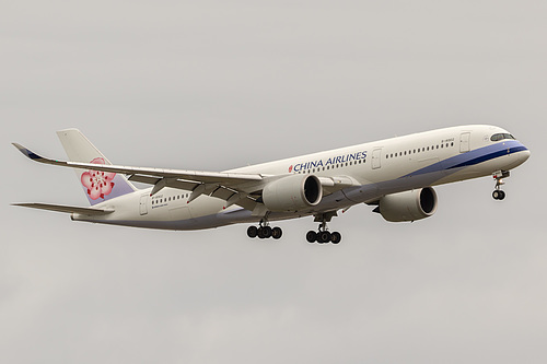 China Airlines Airbus A350-900 B-18902 at Sydney Kingsford Smith International Airport (YSSY/SYD) China Airlines Airbus A350-900 B-18902 at Sydney Kingsford Smith International Airport (YSSY/SYD)