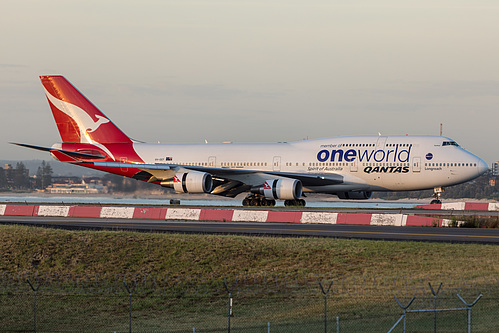 Qantas Boeing 747-400ER VH-OEF at Sydney Kingsford Smith International Airport (YSSY/SYD)