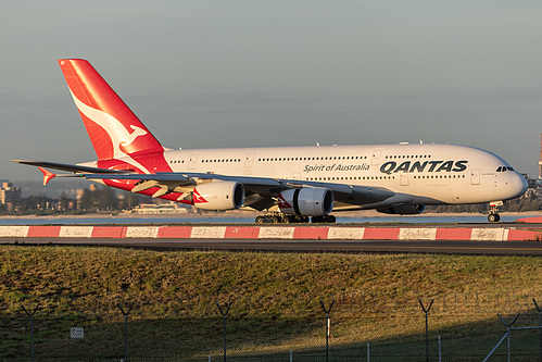 Qantas Airbus A380-800 VH-OQD at Sydney Kingsford Smith International Airport (YSSY/SYD)