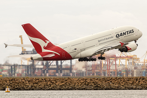 Qantas Airbus A380-800 VH-OQK at Sydney Kingsford Smith International Airport (YSSY/SYD)