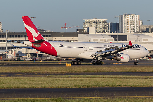Qantas Airbus A330-300 VH-QPD at Sydney Kingsford Smith International Airport (YSSY/SYD)