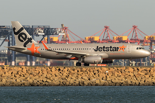 Jetstar Airways Airbus A320-200 VH-VFN at Sydney Kingsford Smith International Airport (YSSY/SYD) Jetstar Airways Airbus A320-200 VH-VFN at Sydney Kingsford Smith International Airport (YSSY/SYD)