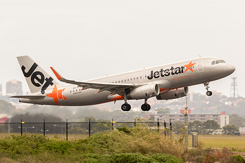 Jetstar Airways Airbus A320-200 VH-VFU at Sydney Kingsford Smith International Airport (YSSY/SYD) Jetstar Airways Airbus A320-200 VH-VFU at Sydney Kingsford Smith International Airport (YSSY/SYD)