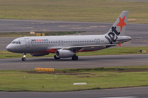 Jetstar Airways Airbus A320-200 VH-VQH at Sydney Kingsford Smith International Airport (YSSY/SYD)