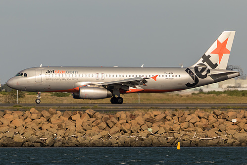 Jetstar Airways Airbus A320-200 VH-VQK at Sydney Kingsford Smith International Airport (YSSY/SYD)
