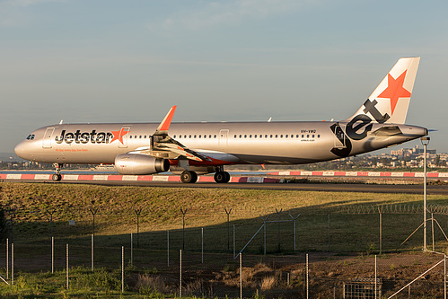 Jetstar Airways Airbus A321-200 VH-VWQ at Sydney Kingsford Smith International Airport (YSSY/SYD)