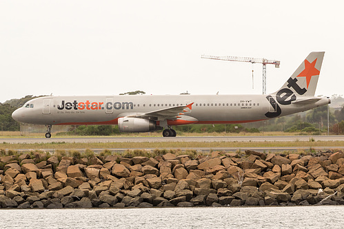 Jetstar Airways Airbus A321-200 VH-VWT at Sydney Kingsford Smith International Airport (YSSY/SYD)