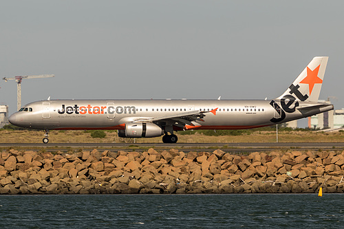 Jetstar Airways Airbus A321-200 VH-VWU at Sydney Kingsford Smith International Airport (YSSY/SYD)