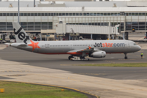 Jetstar Airways Airbus A321-200 VH-VWX at Sydney Kingsford Smith International Airport (YSSY/SYD) Jetstar Airways Airbus A321-200 VH-VWX at Sydney Kingsford Smith International Airport (YSSY/SYD)