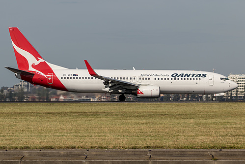 Qantas Boeing 737-800 VH-VXT at Sydney Kingsford Smith International Airport (YSSY/SYD)