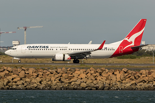Qantas Boeing 737-800 VH-VYB at Sydney Kingsford Smith International Airport (YSSY/SYD)
