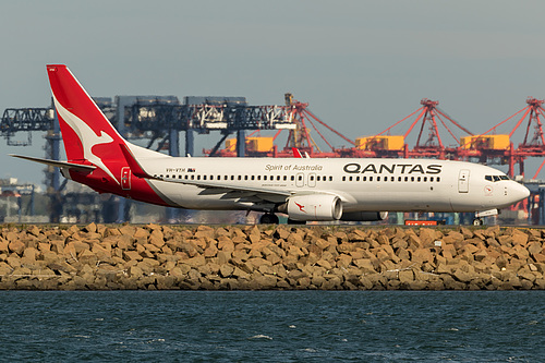 Qantas Boeing 737-800 VH-VYH at Sydney Kingsford Smith International Airport (YSSY/SYD)