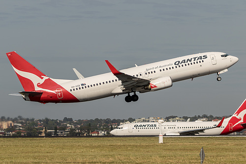 Qantas Boeing 737-800 VH-VZB at Sydney Kingsford Smith International Airport (YSSY/SYD)