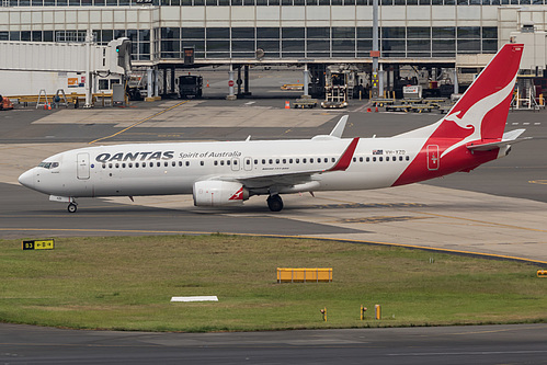 Qantas Boeing 737-800 VH-XZD at Sydney Kingsford Smith International Airport (YSSY/SYD)