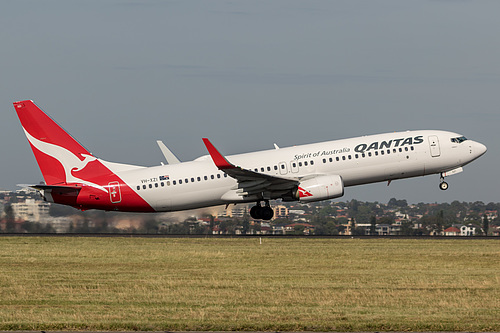 Qantas Boeing 737-800 VH-XZI at Sydney Kingsford Smith International Airport (YSSY/SYD)