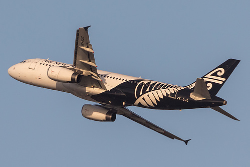 Air New Zealand Airbus A320-200 ZK-OJC at Sydney Kingsford Smith International Airport (YSSY/SYD) Air New Zealand Airbus A320-200 ZK-OJC at Sydney Kingsford Smith International Airport (YSSY/SYD)