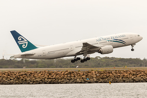Air New Zealand Boeing 777-200ER ZK-OKF at Sydney Kingsford Smith International Airport (YSSY/SYD)