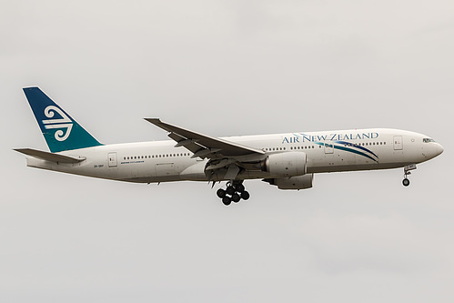 Air New Zealand Boeing 777-200ER ZK-OKF at Sydney Kingsford Smith International Airport (YSSY/SYD) Air New Zealand Boeing 777-200ER ZK-OKF at Sydney Kingsford Smith International Airport (YSSY/SYD)
