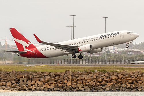 Qantas Boeing 737-800 ZK-ZQC at Sydney Kingsford Smith International Airport (YSSY/SYD)