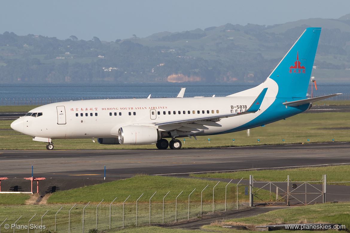 Dehong South Asian Airline Boeing 737-700 B-5818 at Auckland International Airport (NZAA/AKL) Dehong South Asian Airline Boeing 737-700 B-5818 at Auckland International Airport (NZAA/AKL)