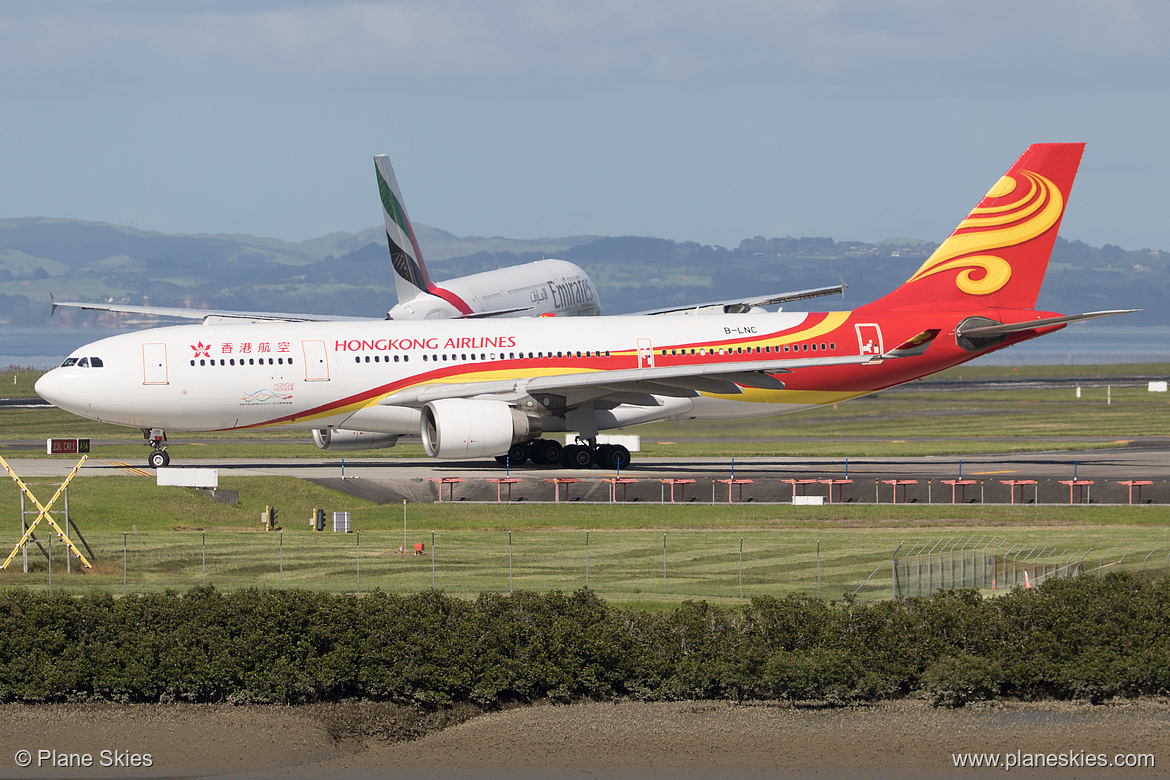 Hong Kong Airlines Airbus A330-200 B-LNC at Auckland International Airport (NZAA/AKL) Hong Kong Airlines Airbus A330-200 B-LNC at Auckland International Airport (NZAA/AKL)