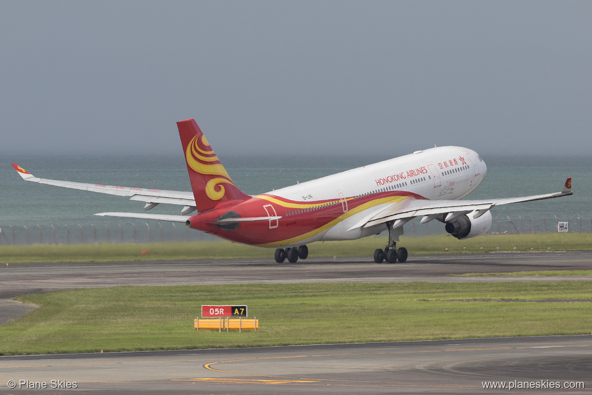 Hong Kong Airlines Airbus A330-200 B-LNI at Auckland International Airport (NZAA/AKL)