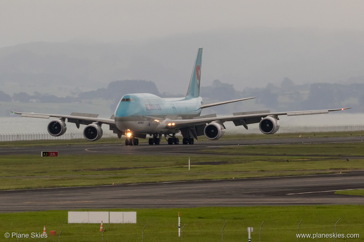 Korean Air Boeing 747-8i HL7638 at Auckland International Airport (NZAA/AKL) Korean Air Boeing 747-8i HL7638 at Auckland International Airport (NZAA/AKL)