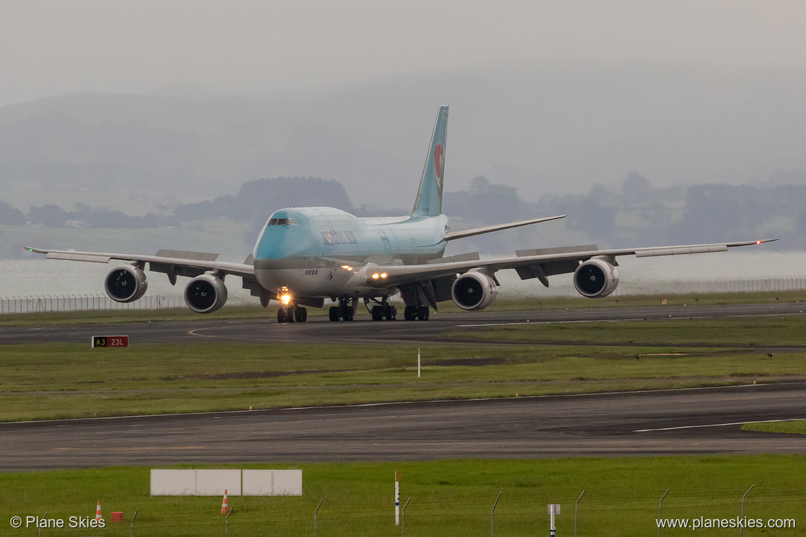 Korean Air Boeing 747-8i HL7638 at Auckland International Airport (NZAA/AKL)