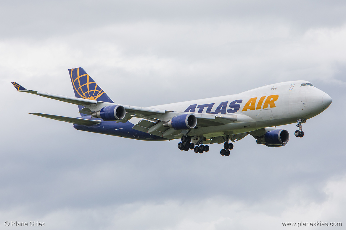 Atlas Air Boeing 747-400F N409MC at Auckland International Airport (NZAA/AKL) Atlas Air Boeing 747-400F N409MC at Auckland International Airport (NZAA/AKL)