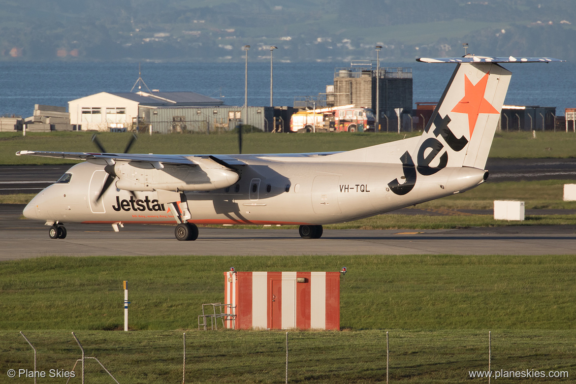 Jetstar Airways DHC Dash-8-300 VH-TQL at Auckland International Airport (NZAA/AKL) Jetstar Airways DHC Dash-8-300 VH-TQL at Auckland International Airport (NZAA/AKL)