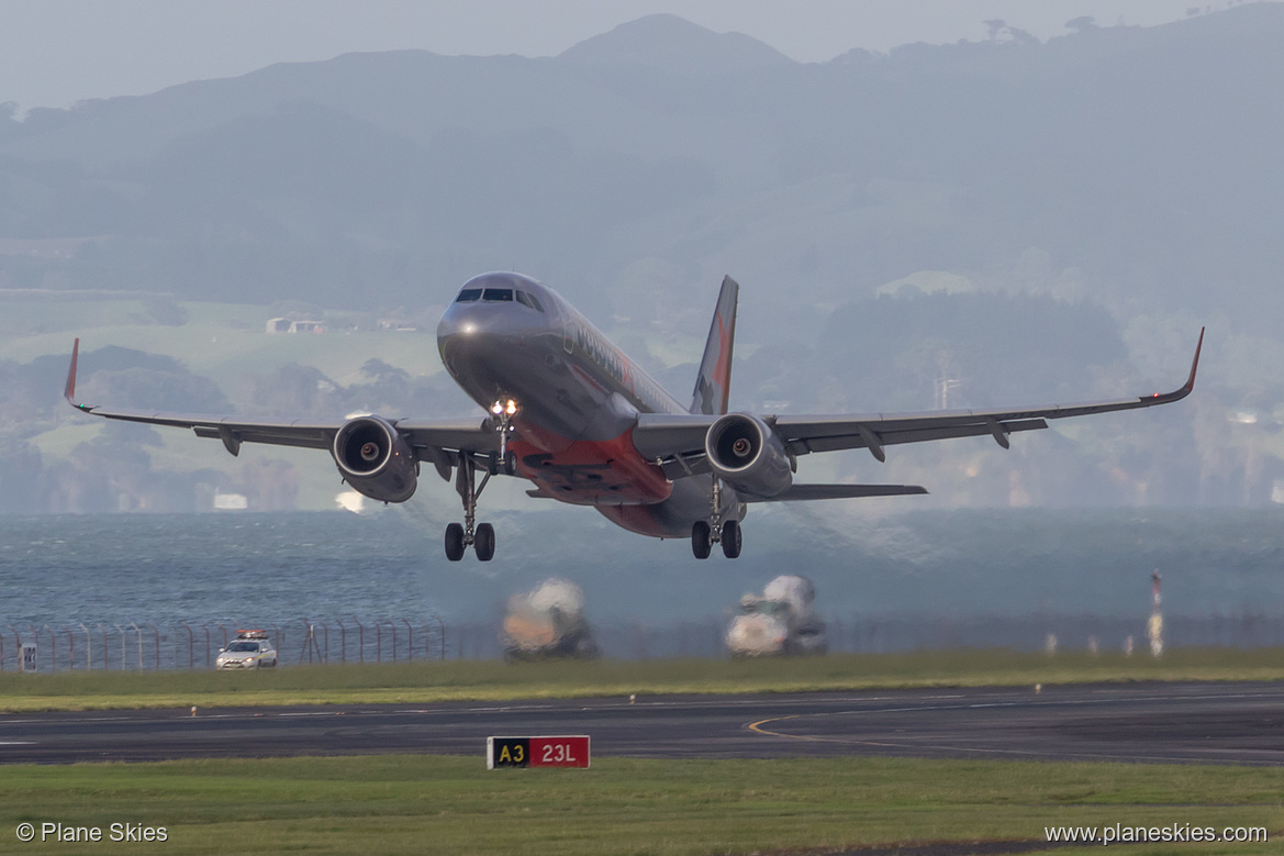 Jetstar Airways Airbus A320-200 VH-VFQ at Auckland International Airport (NZAA/AKL) Jetstar Airways Airbus A320-200 VH-VFQ at Auckland International Airport (NZAA/AKL)