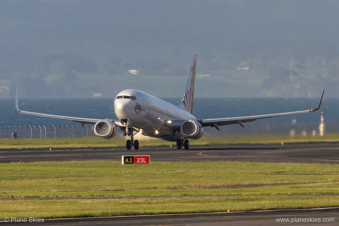 Virgin Australia Boeing 737-800 VH-YIW at Auckland International Airport (NZAA/AKL) Virgin Australia Boeing 737-800 VH-YIW at Auckland International Airport (NZAA/AKL)